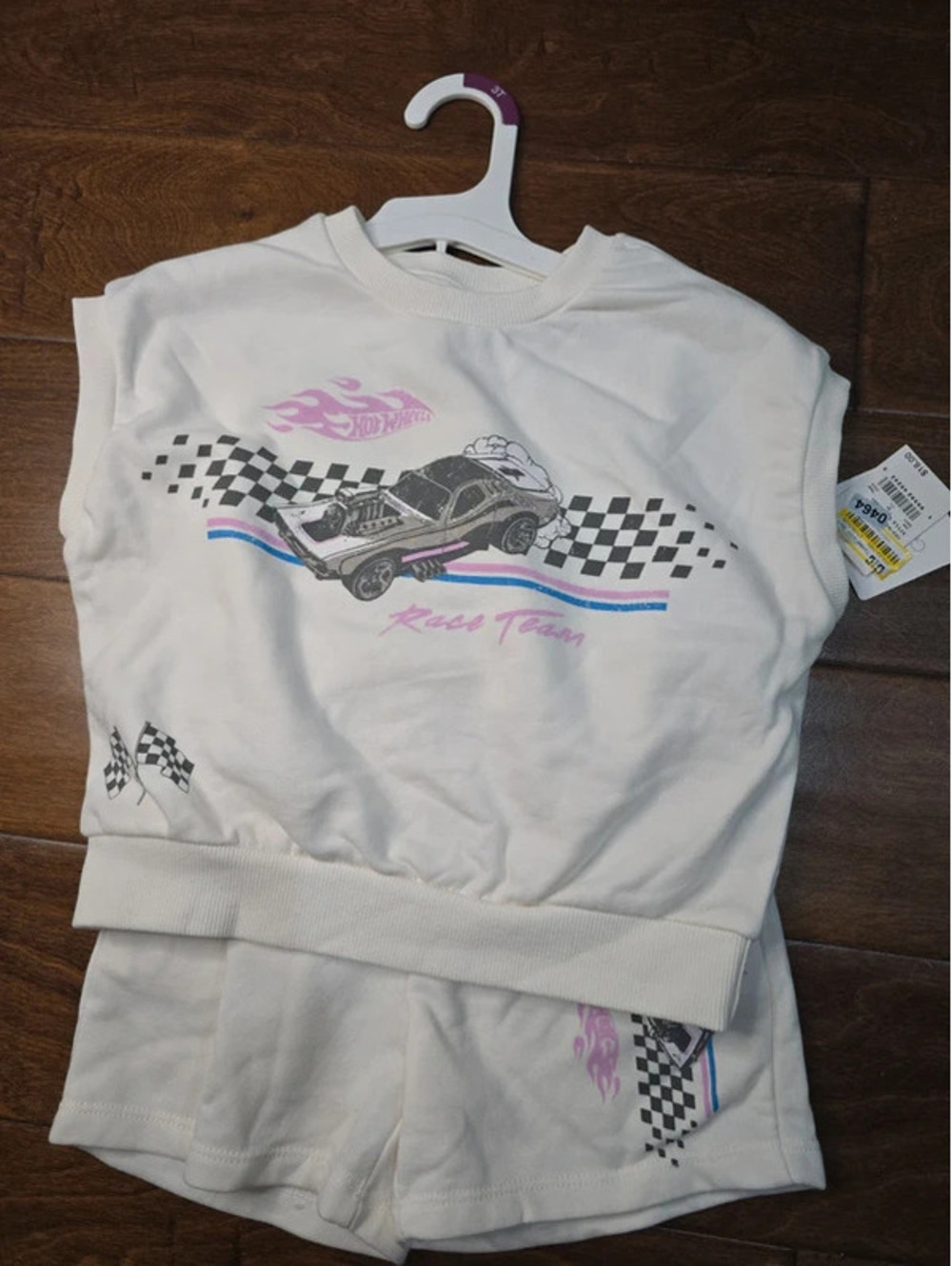 3t brand new hot wheel shorts, outfit, set item 464G7